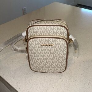 Michael Kors crossbody